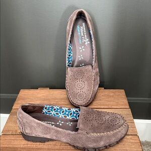 Skechers Relaxed Fit Bikers Traffic Women's Suede Loafers Chocolate Size 6 NWOB